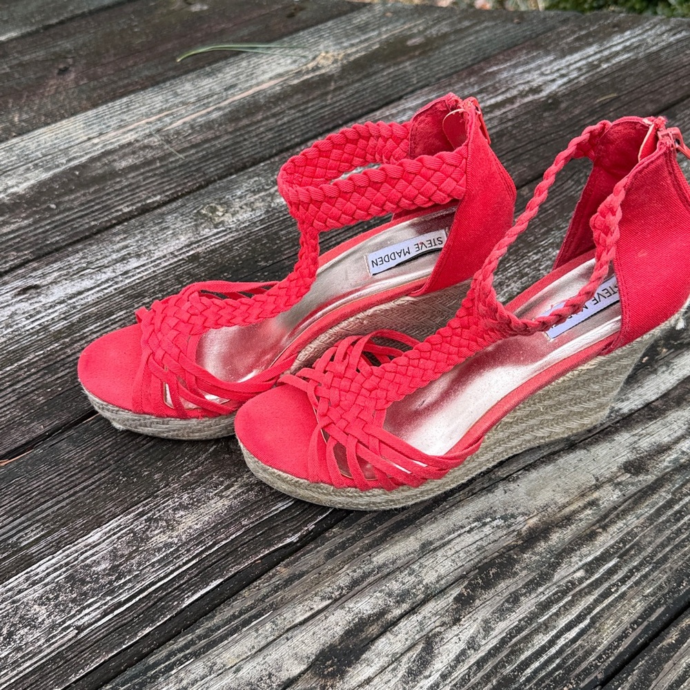 Steve Madden Red Braided T-Strap Heels - Picture 2 of 13